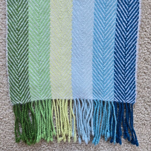 NWOT Charter Club Cashmere Scarf Blue Green - Picture 7 of 7